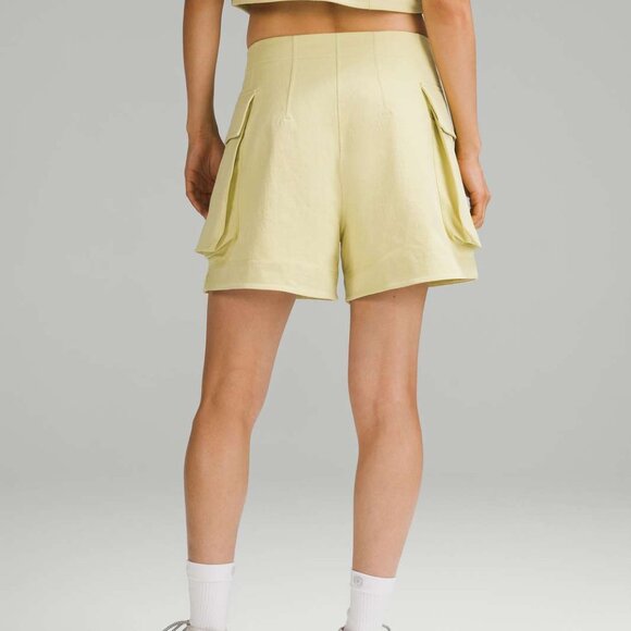 Lululemon Relaxed-Fit Super-High-Rise Cargo Short 4" - Picture 5 of 15